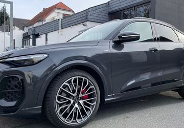 Audi Q5 1.100 km 69.999 &euro; Flörsheim am Main 65439