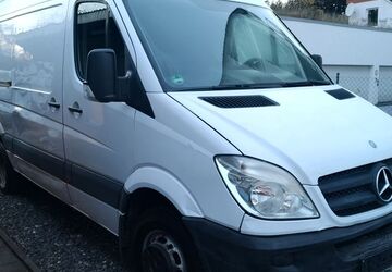 Mercedes-Benz Sprinter 79.978 km 12.950 &euro; Frankfurt am Main 65929