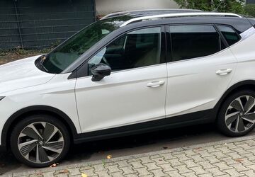 Seat Arona 10.000 km 21.800 &euro; Frankfurt 60323