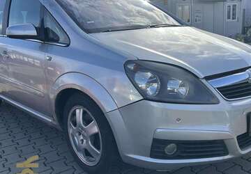 Opel Zafira 220.000 km 1.990 &euro; Babenhausen 64832