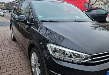 VW Touran 95.250 km 21.750 &euro; Frankfurt am Main 60326