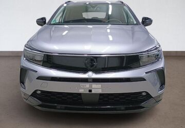 Opel Grandland (X) 12.800 km 28.399 &euro; Rüsselsheim 65428