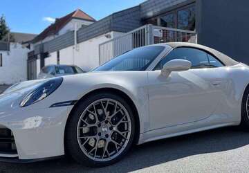 Porsche 992 3.900 km 168.990 &euro; Flörsheim am Main 65439
