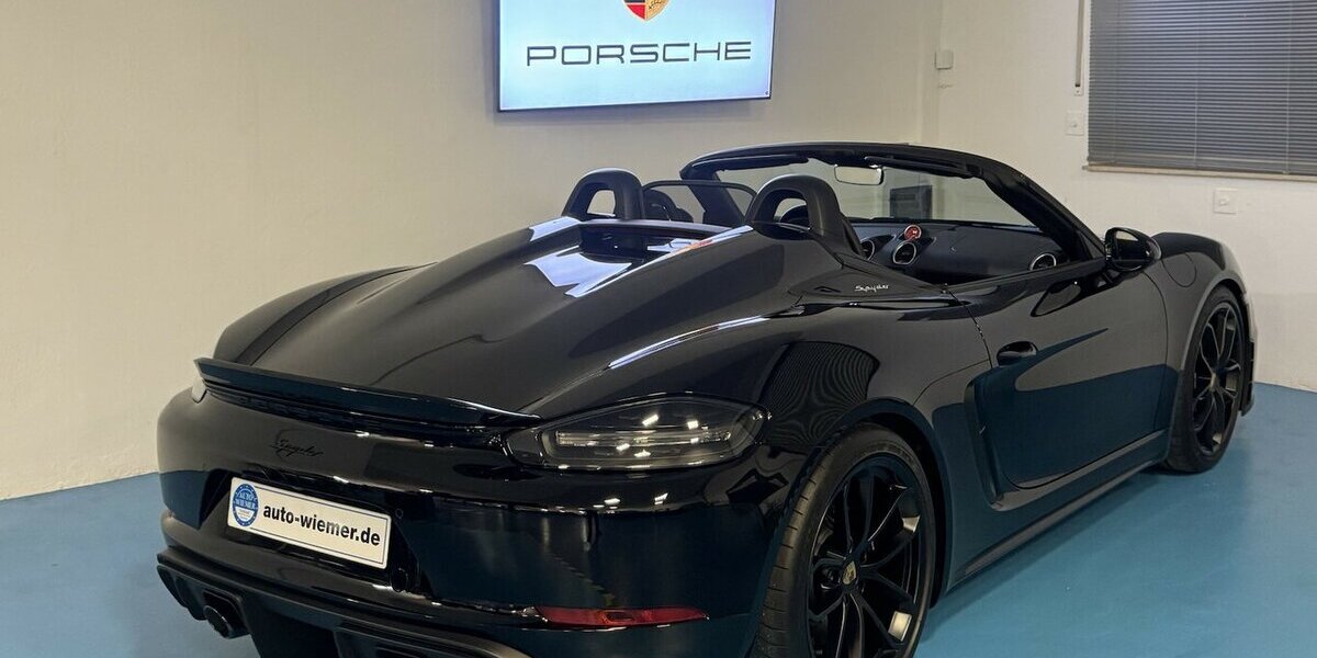 Porsche 718 Boxster Spyder APPROVED/Schalensitze/Chrono 6.800 km 108.000 &euro; Dreieich 63303
