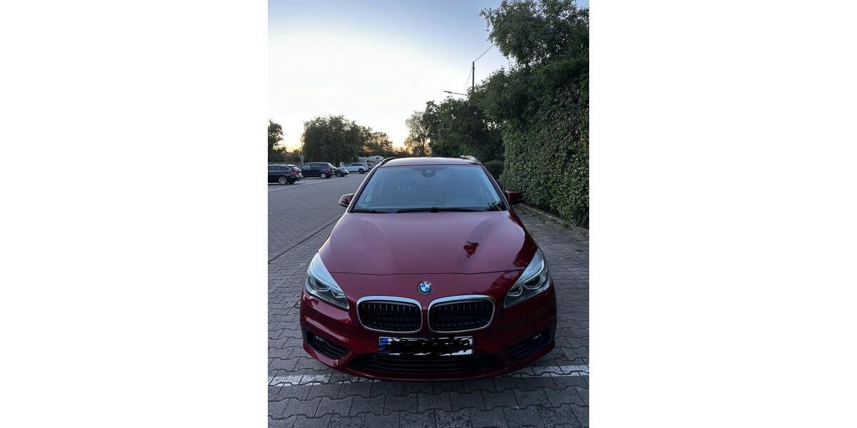 BMW 218 Active Tourer 248.000 km 6.990 &euro; Frankfurt 60529
