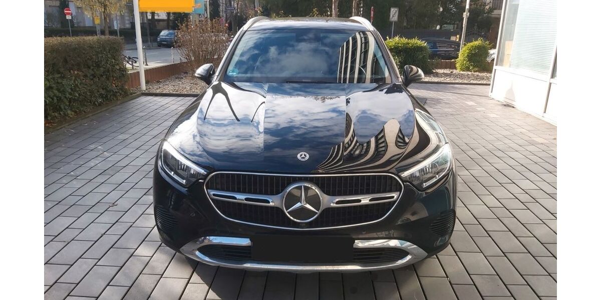 Mercedes-Benz GLC 220 75.462 km 40.000 &euro; Frankfurt am Main 60325