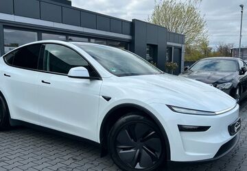 Tesla Model Y 14.800 km 49.890 &euro; Seligenstadt 63500