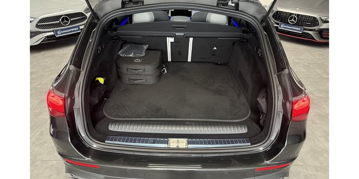 Mercedes-Benz E 300 T de AMG DISTR-AIRMATIC-4D SURROUND-DC-AHK 14.998 km 58.798 &euro; Groß-Umstadt 64823