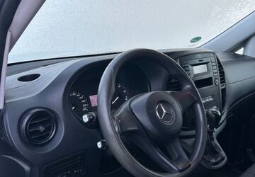 Mercedes-Benz Vito 173.200 km 12.900 &euro; Frankfurt am Main 60599