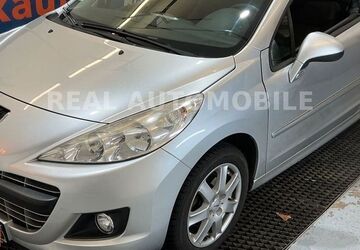 Peugeot 207 120.000 km 3.699 &euro; Frankfurt am Main 65933
