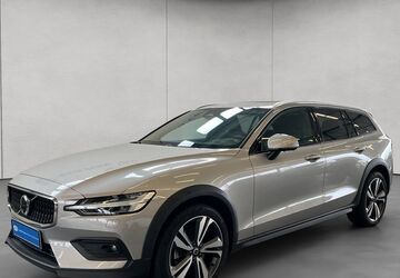 Volvo V60 Cross Country 22.118 km 38.750 &euro; Frankfurt am Main 60486