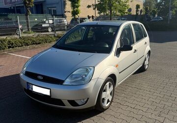 Ford Fiesta 225.000 km 600 &euro; Frankfurt am Main 65936