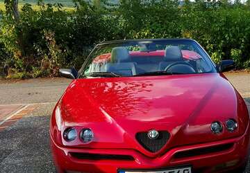 Alfa Romeo Spider 80.000 km 6.900 &euro; Bodenheim 55294