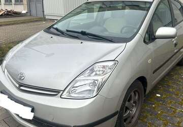 Toyota Prius 112.000 km 3.700 &euro; Neu-Isenburg 63263