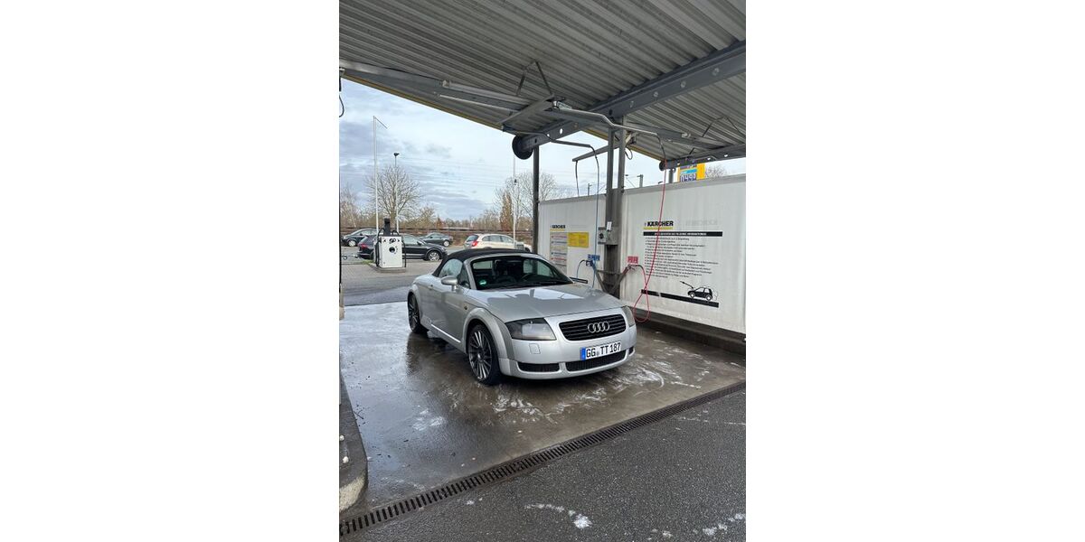 Audi TT 193.000 km 5.900 &euro; Ginsheim 65462