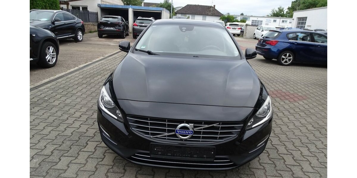 Volvo S60 Kinetic Klima, Navigation 196.500 km 8.290 &euro; Rodgau 63110