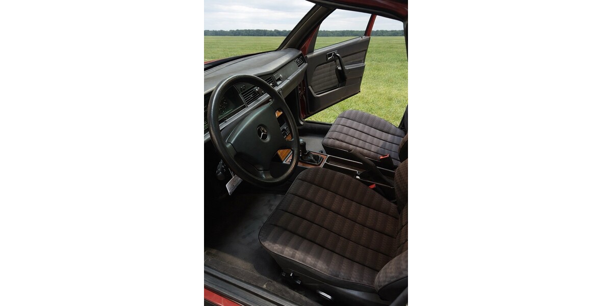 Mercedes-Benz 190 230.000 km 14.500 &euro; Heusenstamm 63150