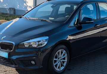 BMW 218 Active Tourer 118.028 km 9.850 &euro; Babenhausen 64832