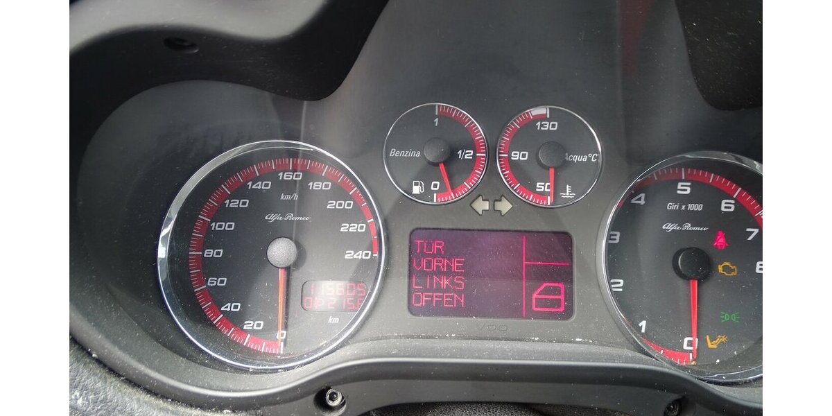 Alfa Romeo GT 2.0 16V JTS Progression Sportiva TÜV neu 114.800 km 3.490 &euro; Rodgau 63110