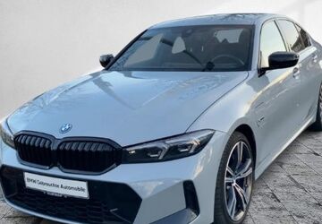 BMW 330 70.867 km 35.588 &euro; Frankfurt 60314