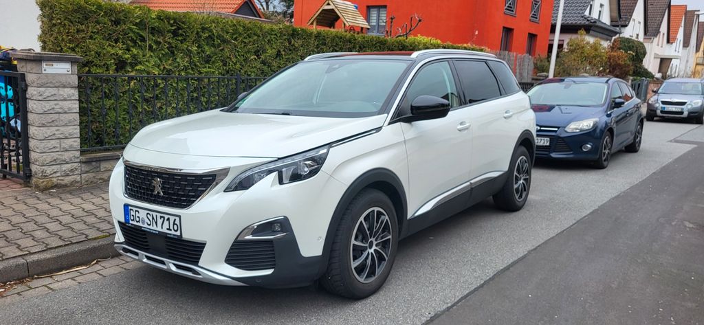 Peugeot 5008 142.100 km 17.490 &euro; Rüsselsheim am Main 65428