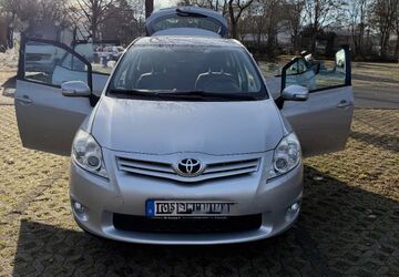 Toyota Auris 55.000 km 7.500 &euro; Seeheim-Jugenheim 64342
