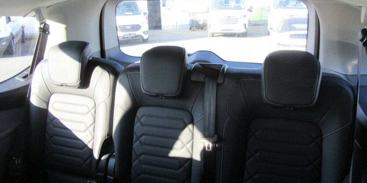 Ford Tourneo Custom 320 L2 Tourneo Titanium FWD Autom. 22.000 km 44.950 &euro; Gernsheim 64579