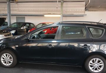 Hyundai i30 126.000 km 5.150 &euro; Rüsselsheim 65428