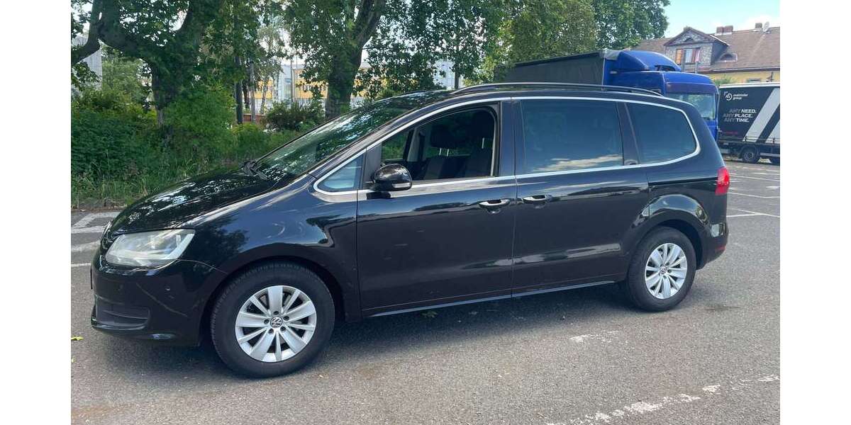 VW Sharan 319.525 km 5.750 &euro; Frankfurt am Main 60386