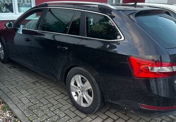 Skoda Superb 118.900 km 14.000 &euro; Seligenstadt 63500
