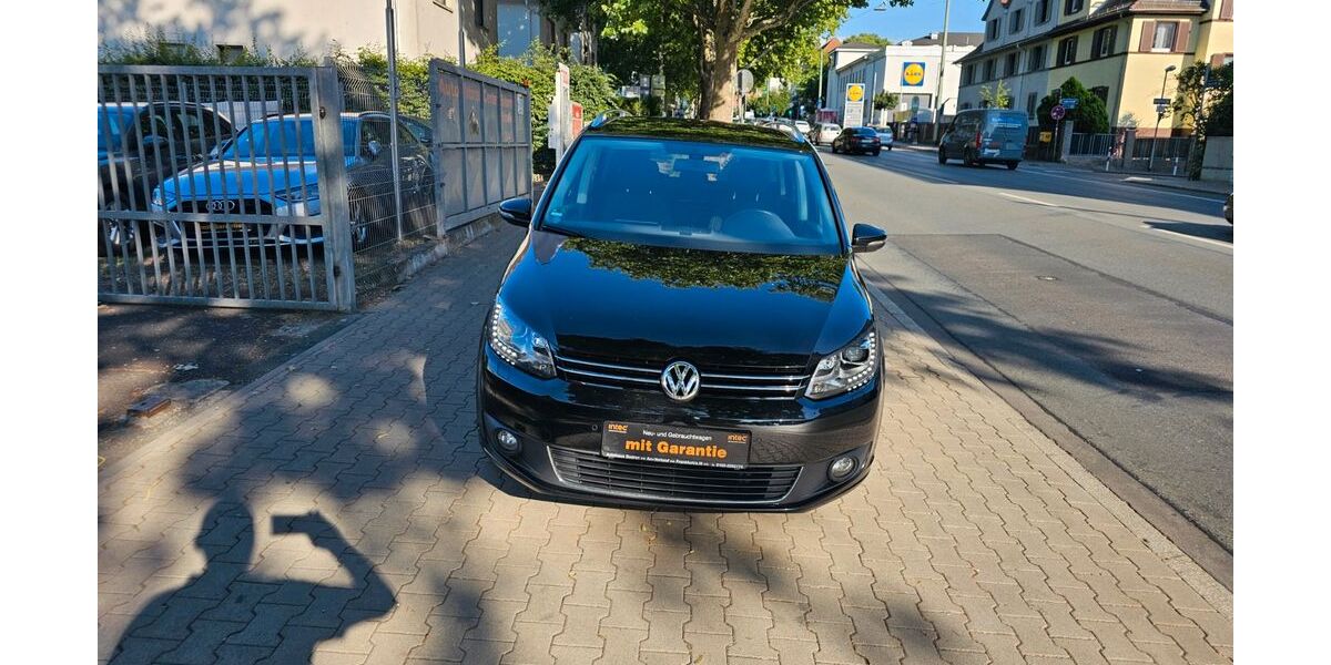 VW Touran 160.000 km 11.400 &euro; Offenbach 63071
