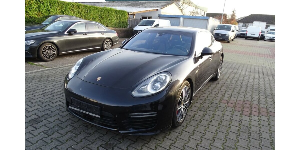 Porsche Panamera 4 GTS Bi-Xenon, Klappe, Luft, PDK, Chrono 184.608 km 26.890 &euro; Rodgau 63110