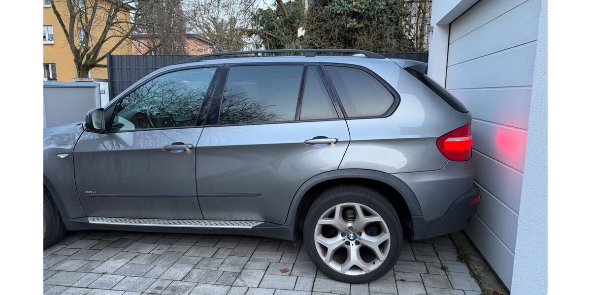 BMW X5 250.000 km 7.500 &euro; Frankfurt am Main 60529