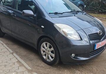 Toyota Yaris 280.680 km 2.500 &euro; Darmstadt 64295