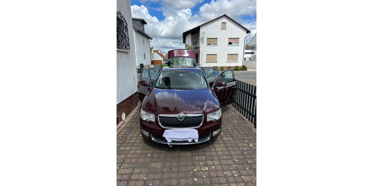 Skoda Superb 157.100 km 7.500 &euro; Raunheim 65479