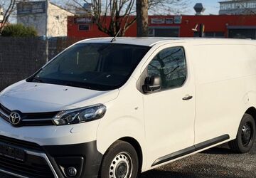 Toyota Proace (Verso) 171.500 km 10.900 &euro; Darmstadt 64293
