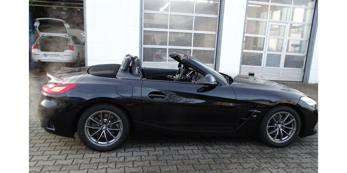 BMW Z4 sDrive 20 i M Sport Leder, LED, Navigation 60.000 km 31.890 &euro; Rodgau 63110
