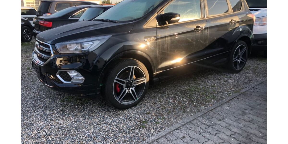 Ford Kuga 148.340 km 16.900 &euro; Raunheim 65479