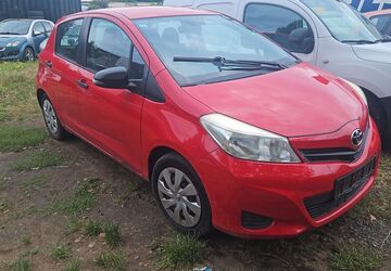 Toyota Yaris 184.000 km 3.390 &euro; Darmstadt 64295