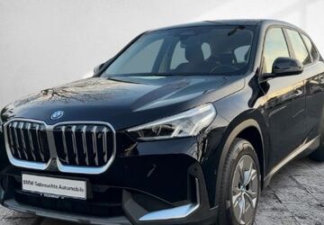 BMW iX1 30.358 km 31.977 &euro; Frankfurt 60314