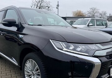 Mitsubishi Outlander PHEV Top 4WD/2Hd/TopZustand 139.100 km 16.999 &euro; Frankfurt 60386