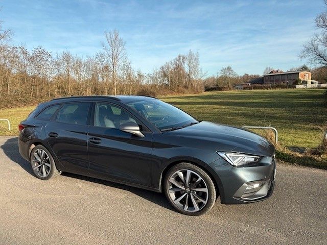 Seat Leon 48.600 km 21.500 &euro; Offenbach 63075