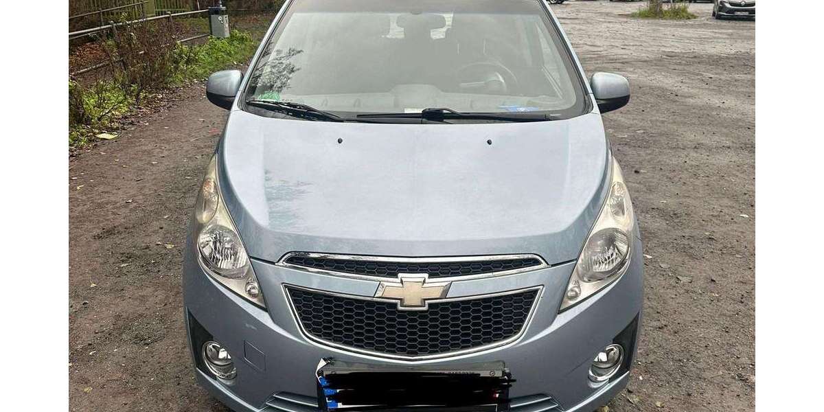 Chevrolet Spark 105.000 km 2.700 &euro; Offenbach am Main 63069