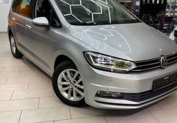 VW Touran 142.826 km 17.400 &euro; Neu-Isenburg 63263