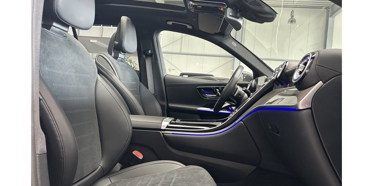 Mercedes-Benz GLC 300 d 4M AMG PREMIUM+ MAGNO- AIRMATIC- PANO! 14.270 km 63.549 &euro; Groß-Umstadt 64823