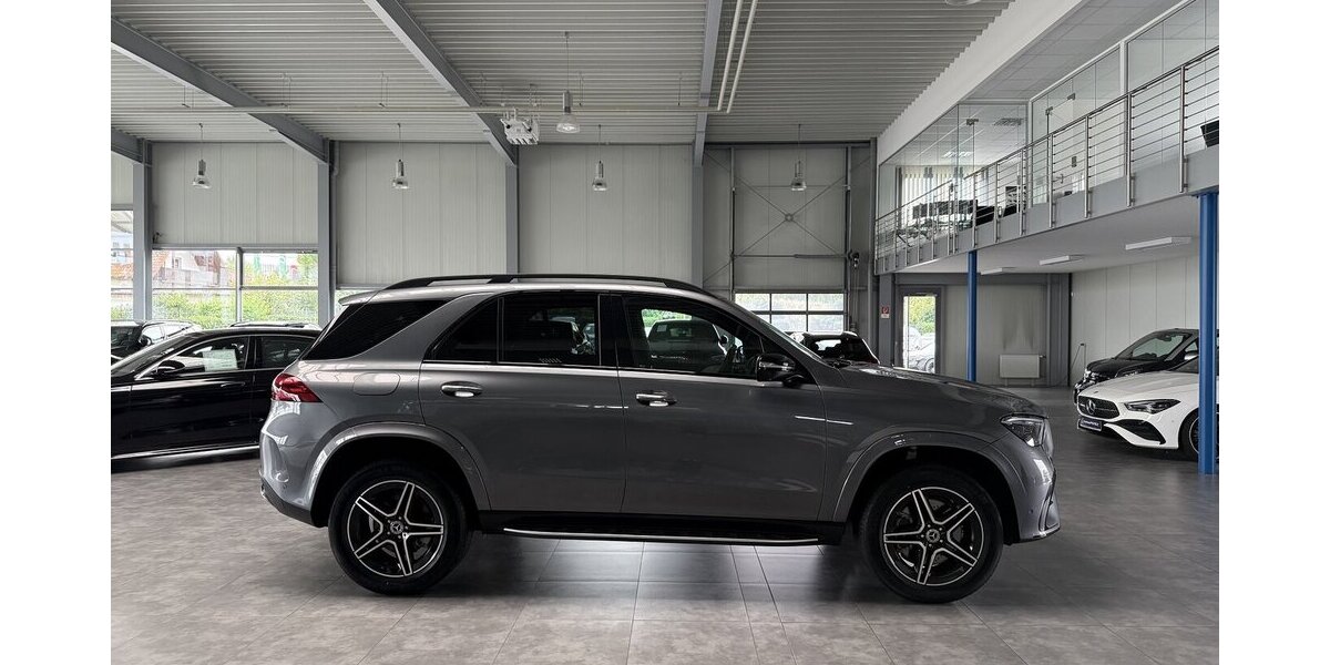 Mercedes-Benz GLE 300 d 4M AMG DISTRON.-STANDHEIZ-AIRMATIC-AHK 13.546 km 84.997 &euro; Groß-Umstadt 64823