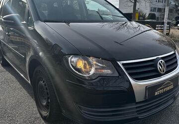 VW Touran 304.000 km 1.790 &euro; Heppenheim 64646