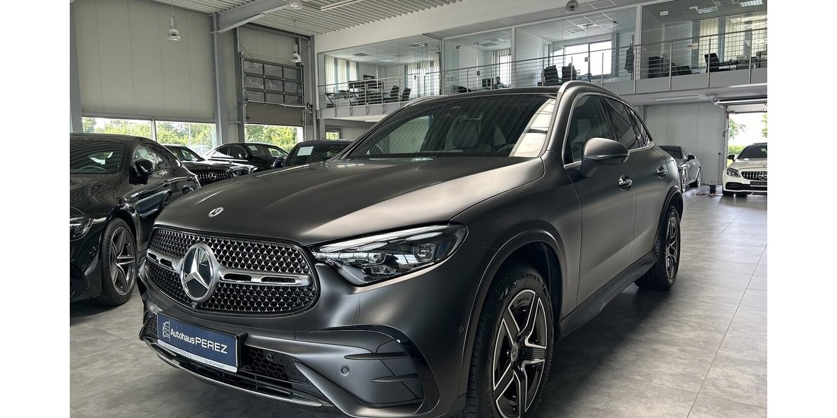 Mercedes-Benz GLC 300 d 4M AMG PREMIUM+ MAGNO- AIRMATIC- PANO! 14.270 km 63.549 &euro; Groß-Umstadt 64823