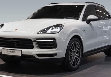 Porsche Cayenne 42.700 km 75.980 &euro; Frankfurt am Main 65936