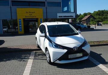 Toyota Aygo (X) 78.850 km 5.990 &euro; Groß-Bieberau 64401
